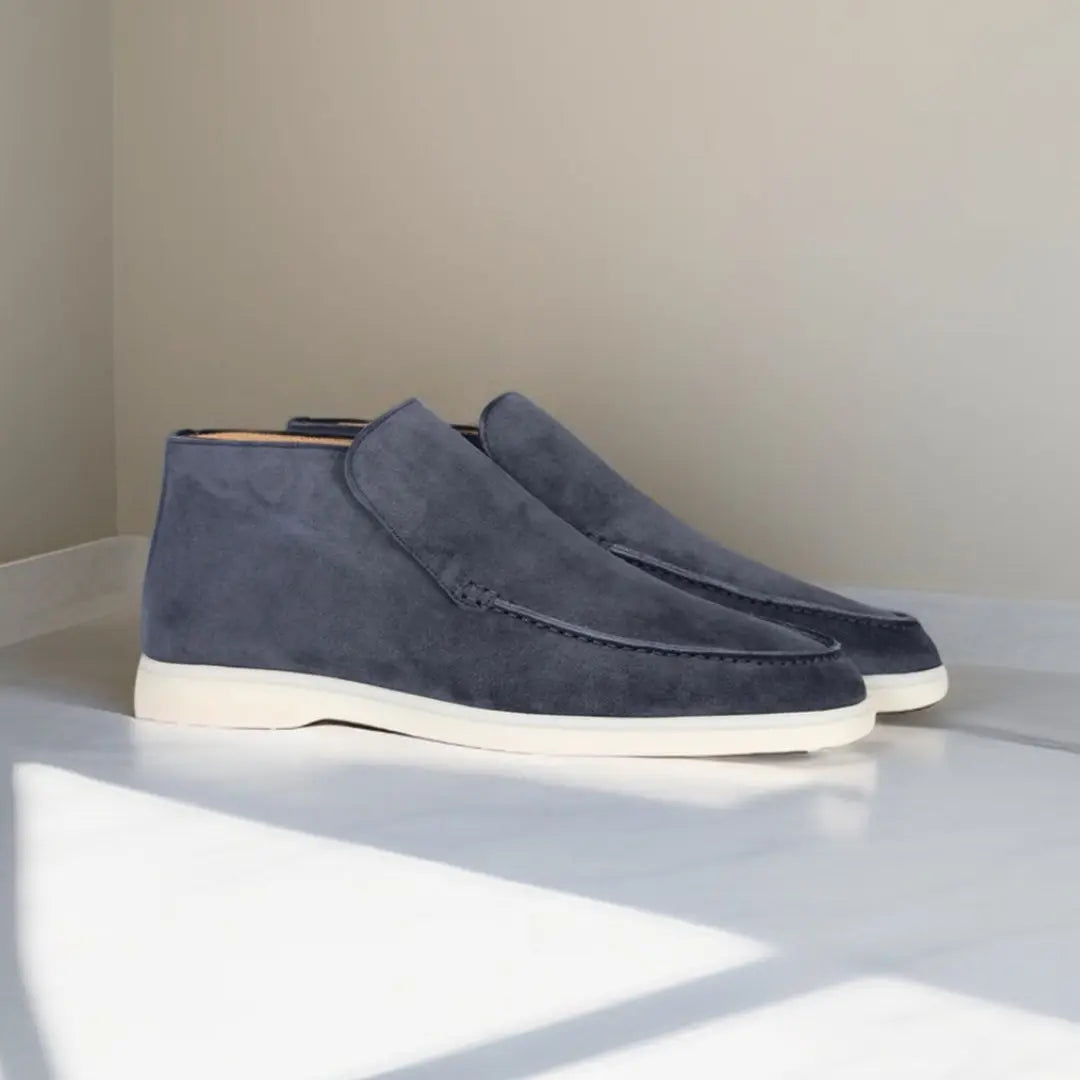 Comfortable Men's Loafers With Stitched Upper