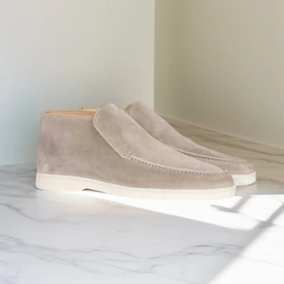 Comfortable Men's Loafers With Stitched Upper