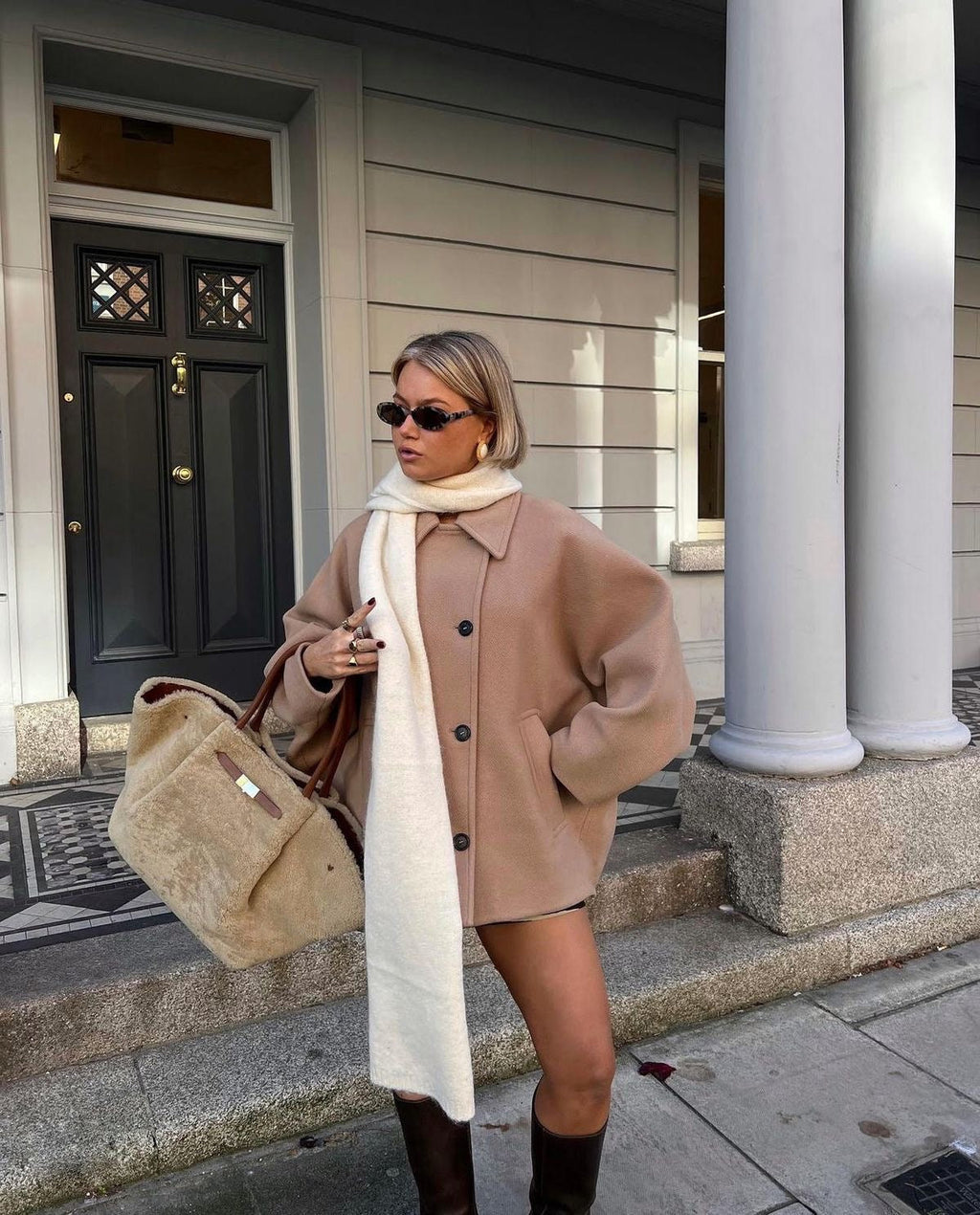 Oversized Wool Coat Relaxed Silhouette Soft Warm Look