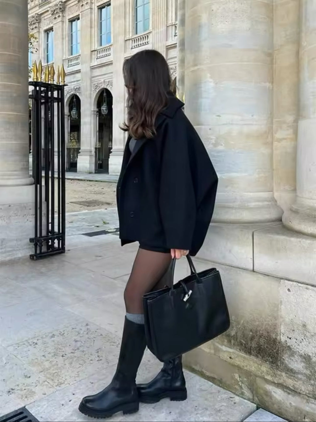 Oversized Wool Coat Relaxed Silhouette Soft Warm Look