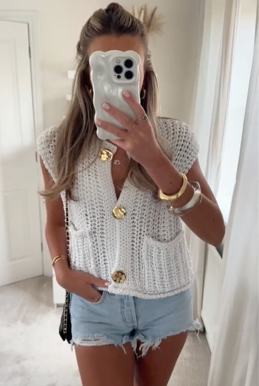Women's Knit Waistcoat Sleeveless Gold Button Layering