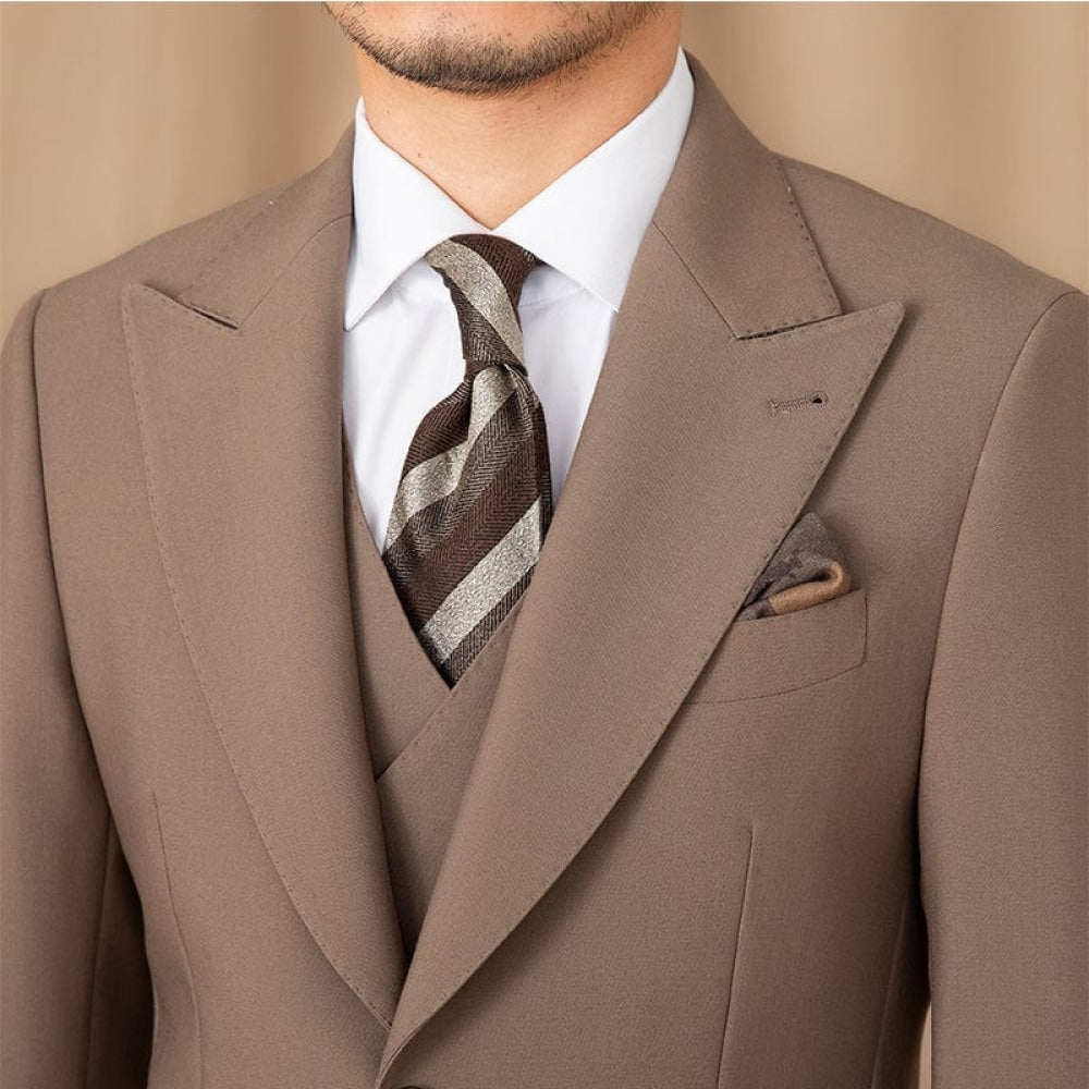 Peak Lapel 3 Piece Suit Blazer Vest Trousers