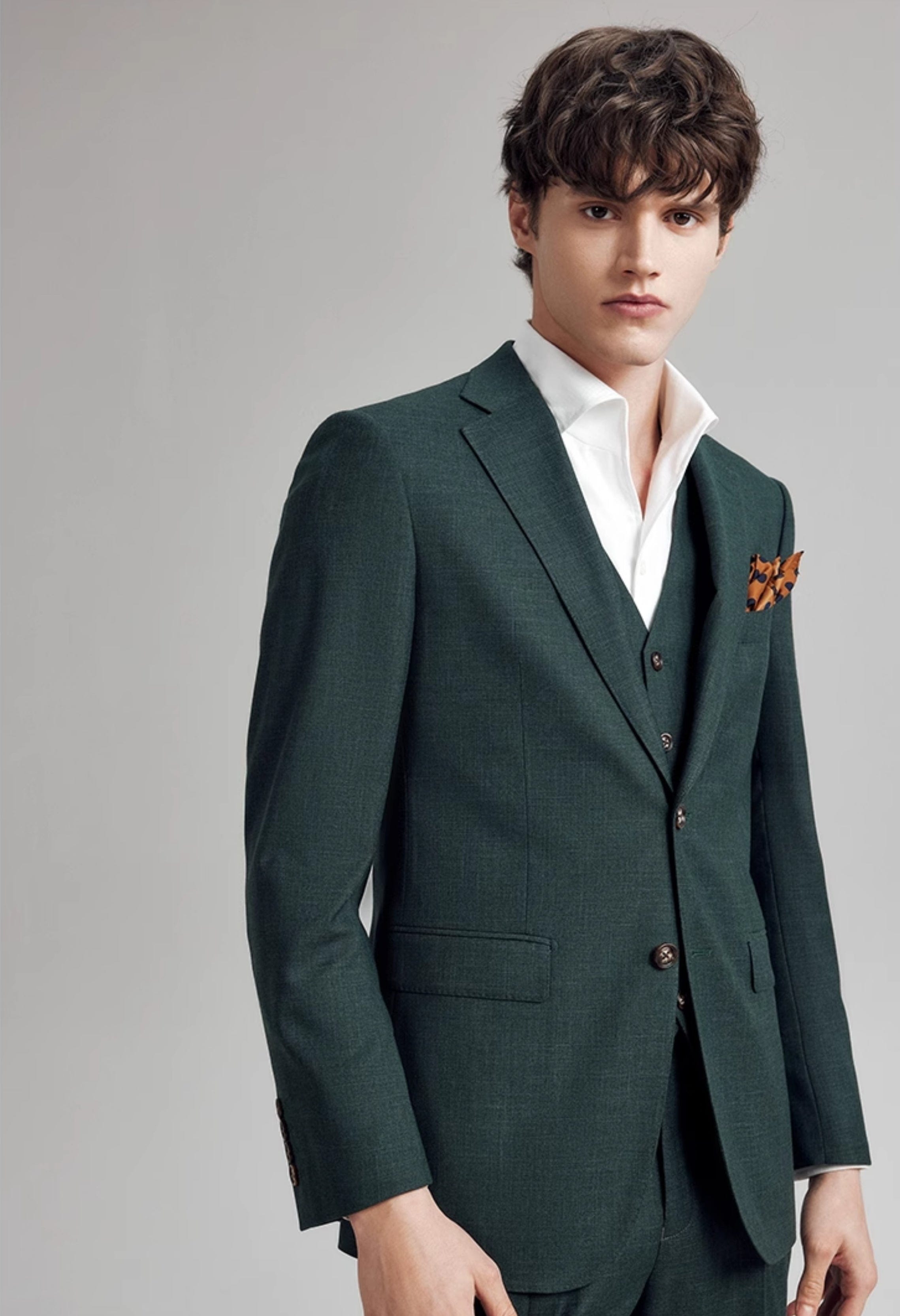 Single Breasted Slim Fit Business 3 Piece Suit Blazer Vest Trousers