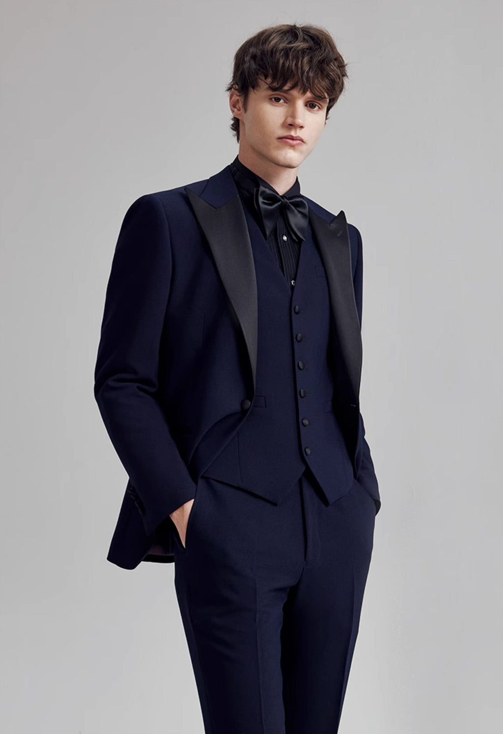 Peak Lapel Single Breasted Wedding 3 Piece Suit Blazer Vest Trousers
