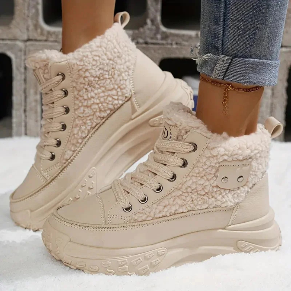 Platform Boots Chunky Sole Warm Lined Modern Winter