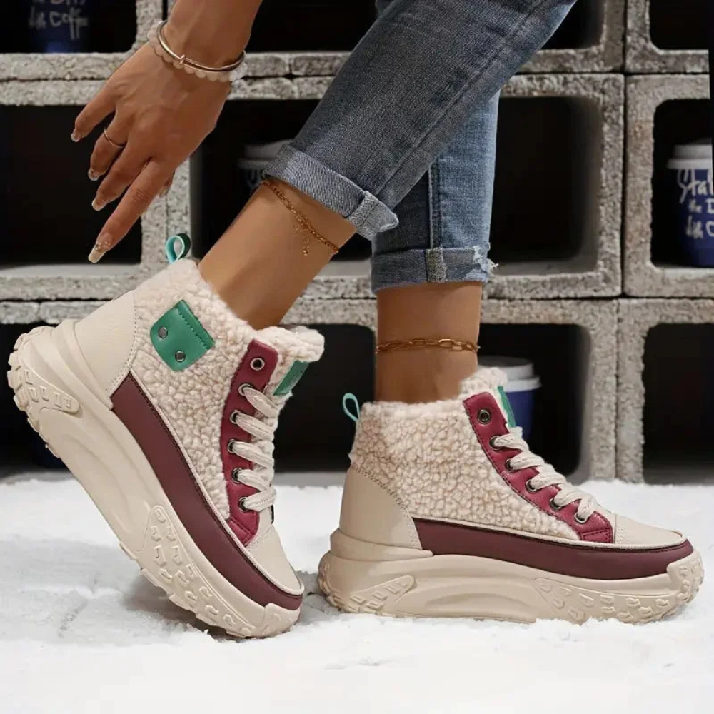 Platform Boots Chunky Sole Warm Lined Modern Winter