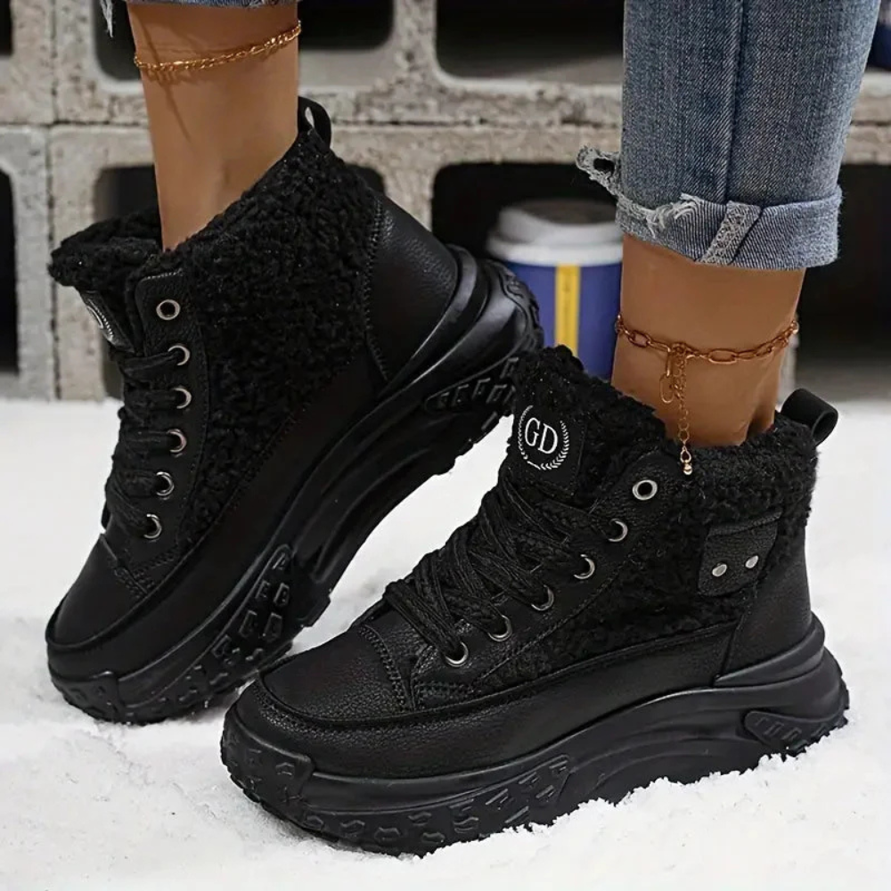 Platform Boots Chunky Sole Warm Lined Modern Winter