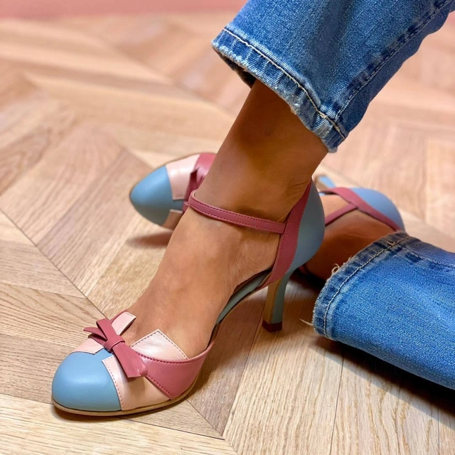 Cushioned Block Heel Sandals