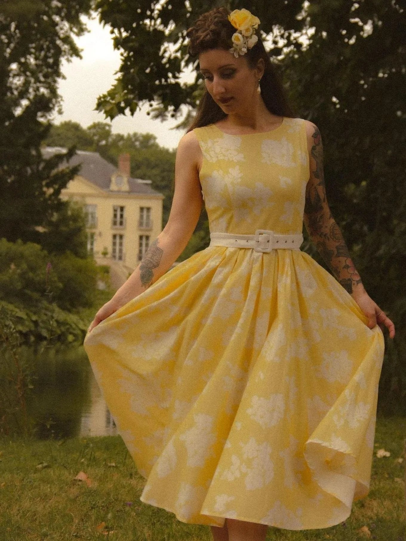 Floral Linen Sleeveless Midi Dress