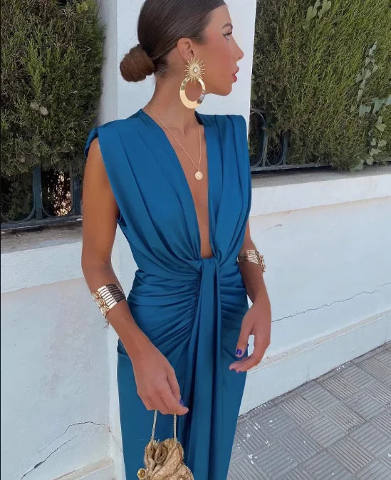 Elegant Pleated Maxi Dress