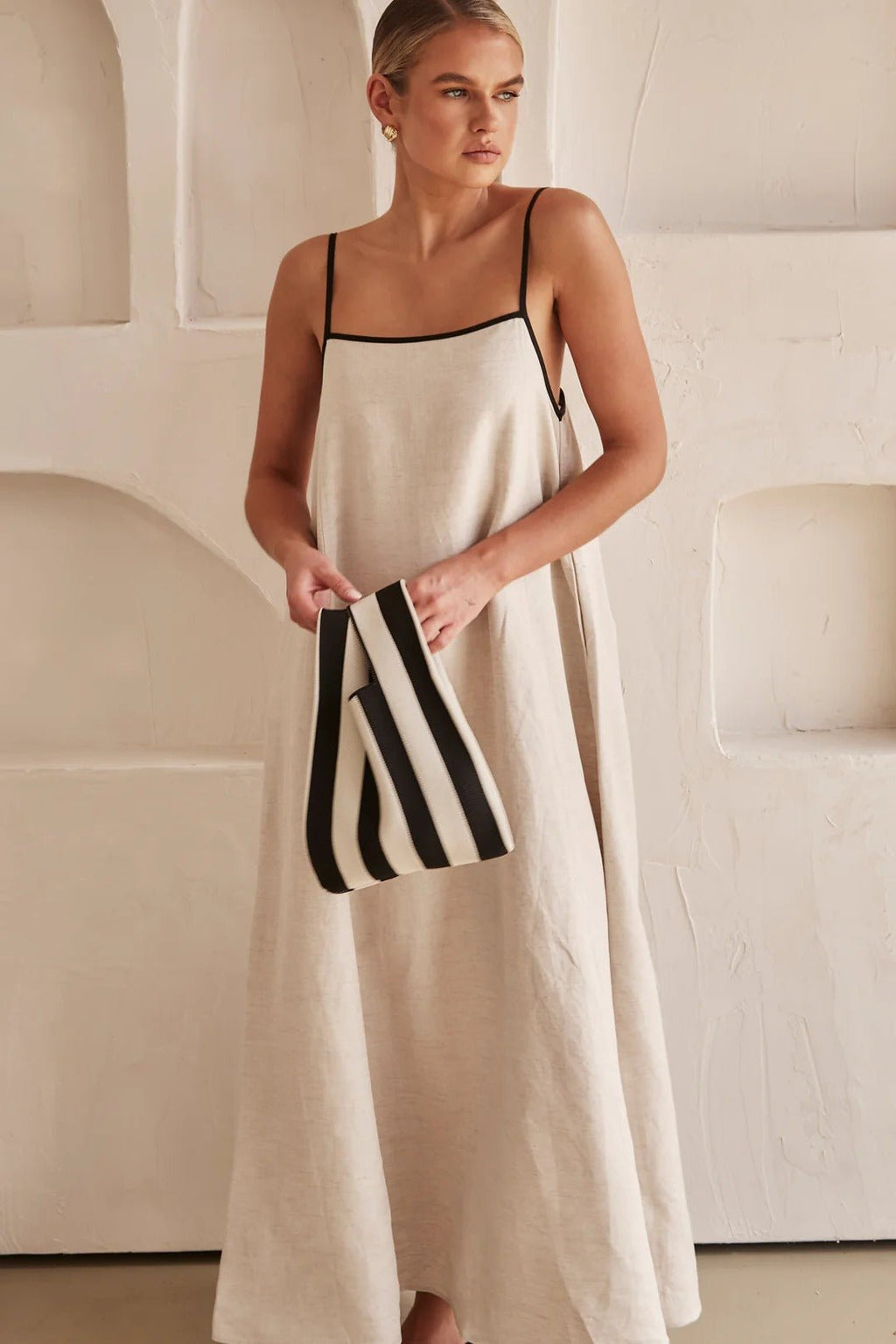 Relaxed-Fit Linen Maxi Dress Adjustable Straps